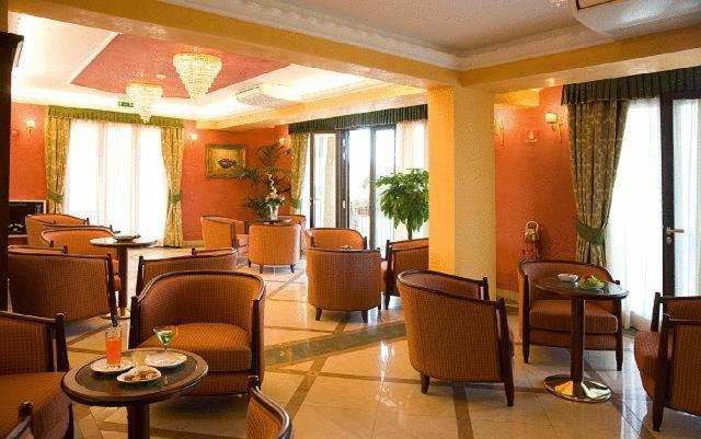 Agostiniana Hotel Santa Teresa Di Riva Exterior photo